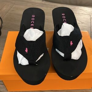 NWB Rocket Dog Wedge Sandals size 7